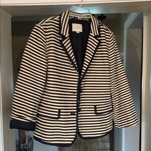 LOFT Women's Navy and Cream Striped Blazer